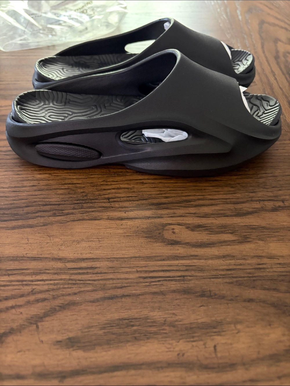 Black Cut Out Rubbber Ribbed Sliders Size 39 - Picture 2 of 4